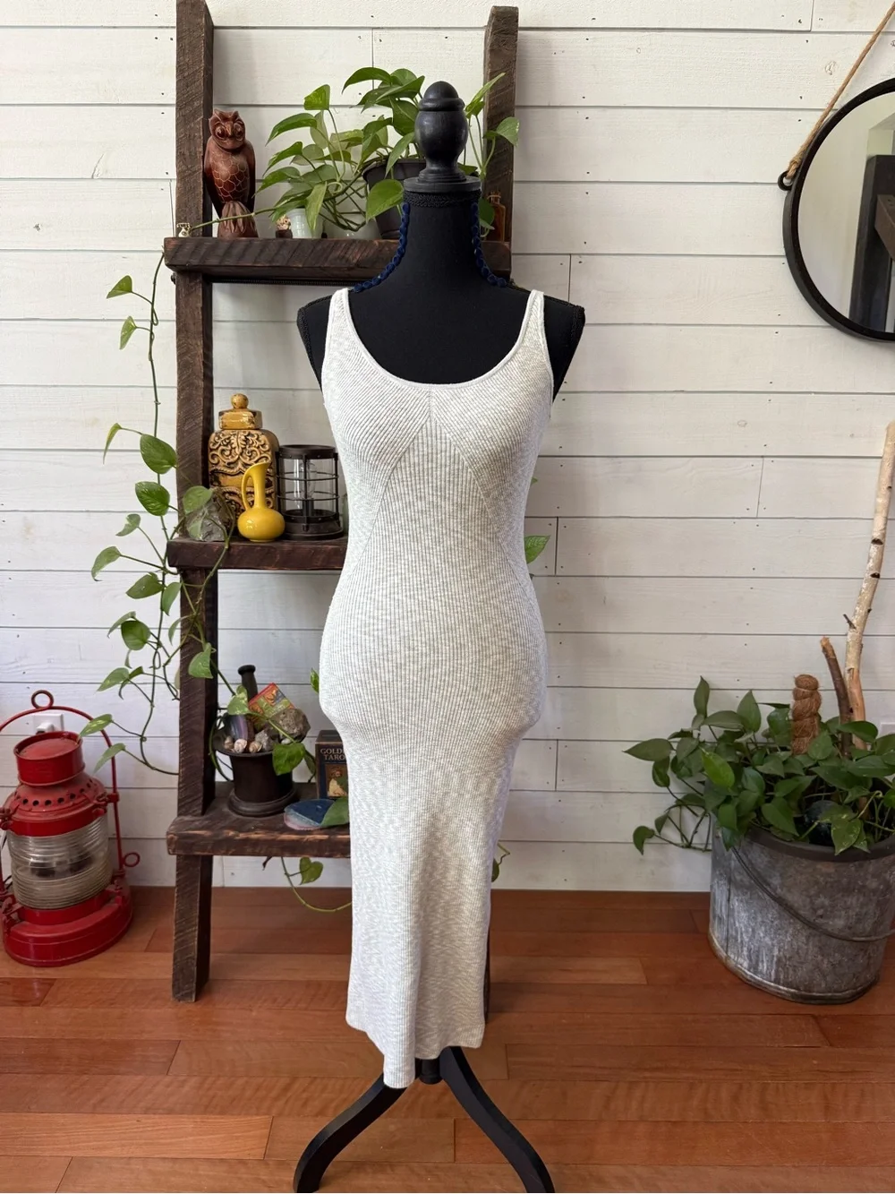 Abercrombie & Fitch Sleeveless Ribbed Maxi Dress in Light Gray